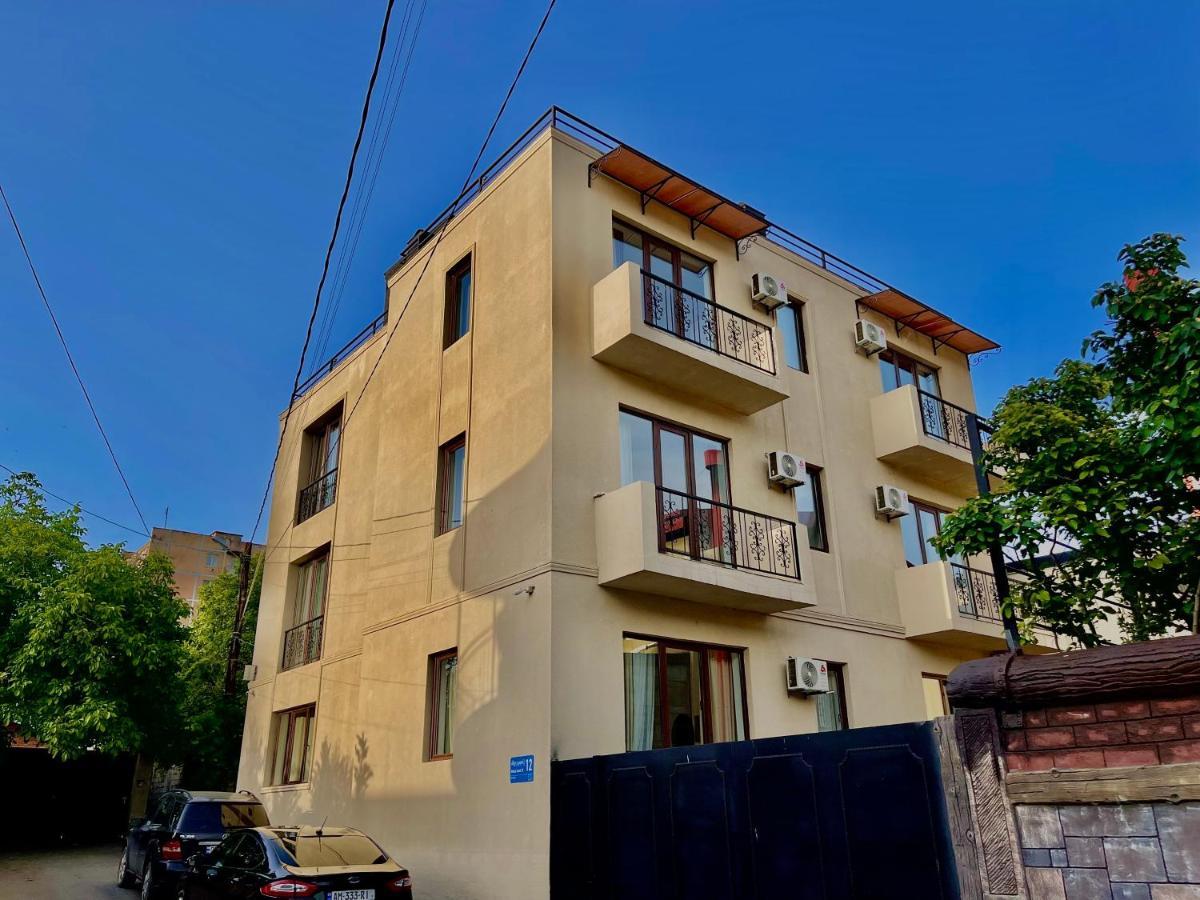 Hotel Myfamily Tbilisi Esterno foto
