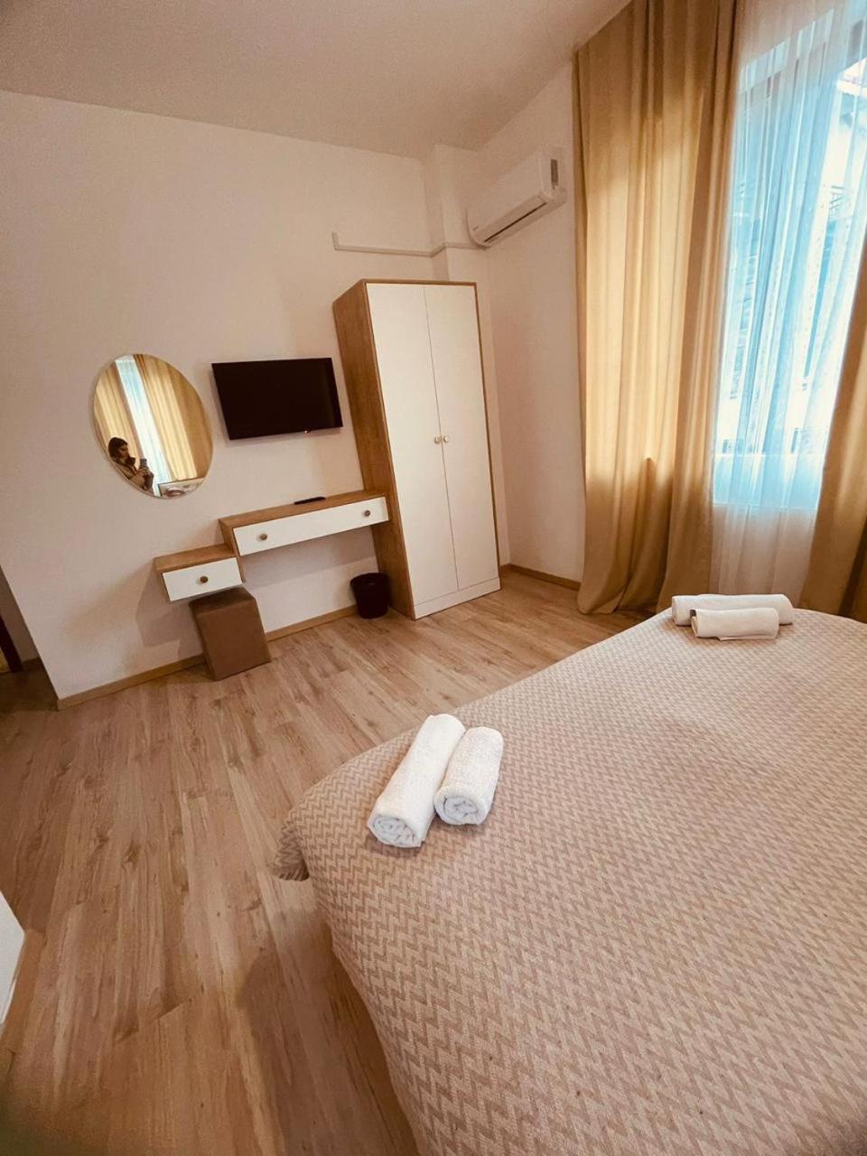 Hotel Myfamily Tbilisi Esterno foto